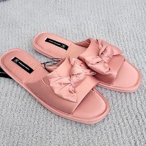 INC Pink Satin Bow Slippers Size L 9/10 💥NWT🥳 Boho